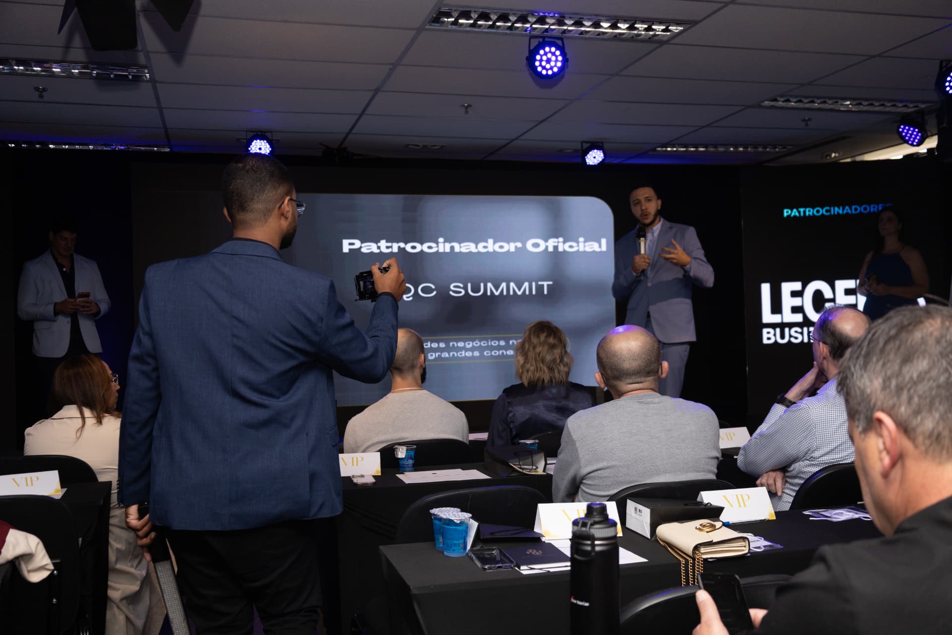 Tiago Cunha, Founder & CEO do Legends Business Club, em evento do clube